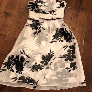 Fabulously Unique Ann Taylor Petites Dress!